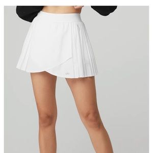 NWOT Alo Yoga white ACES Tennis skirt size S